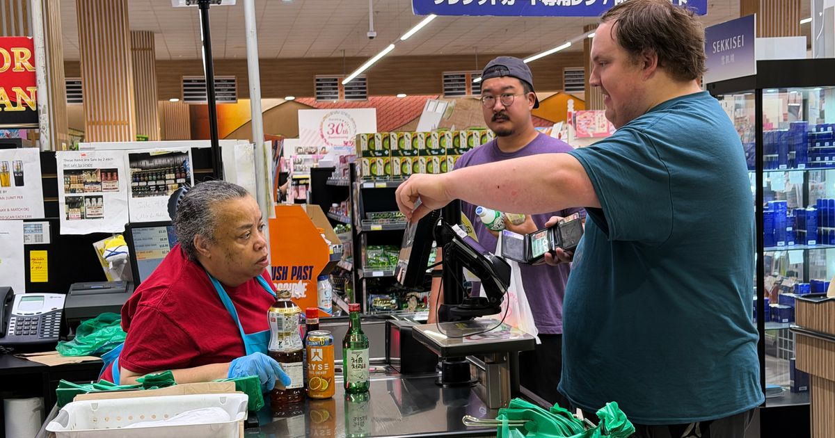US economy expanded at sluggish 1.5% pace in second quarter, on par with earlier estimate