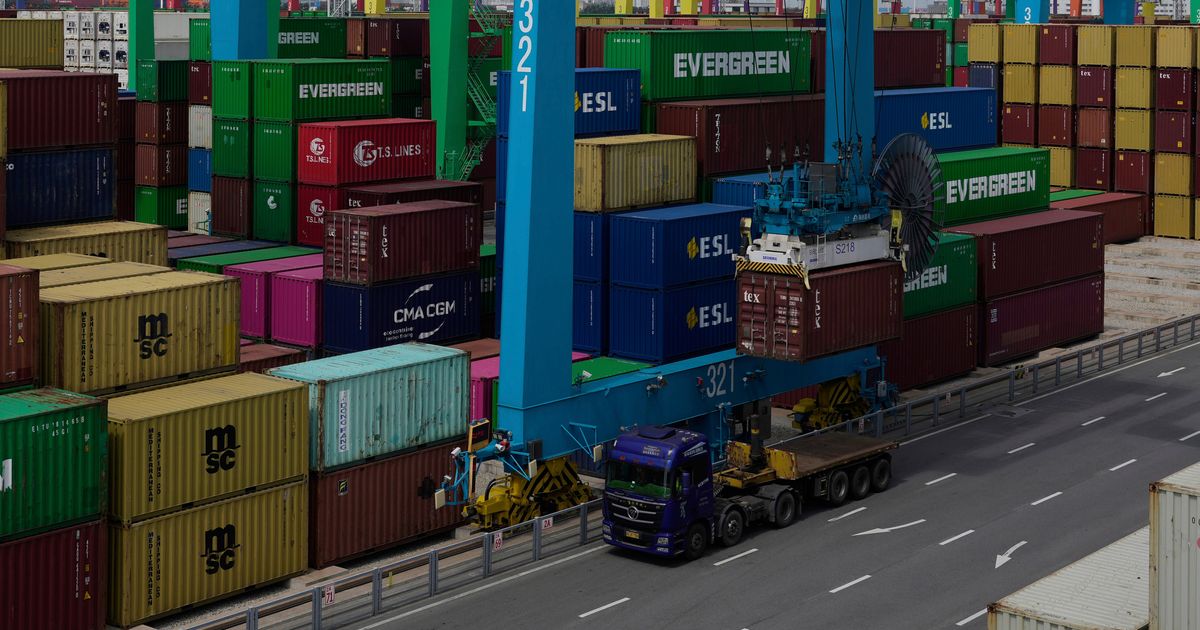 China slaps export controls on 14 EU entities in retaliation for Russia-related sanctions