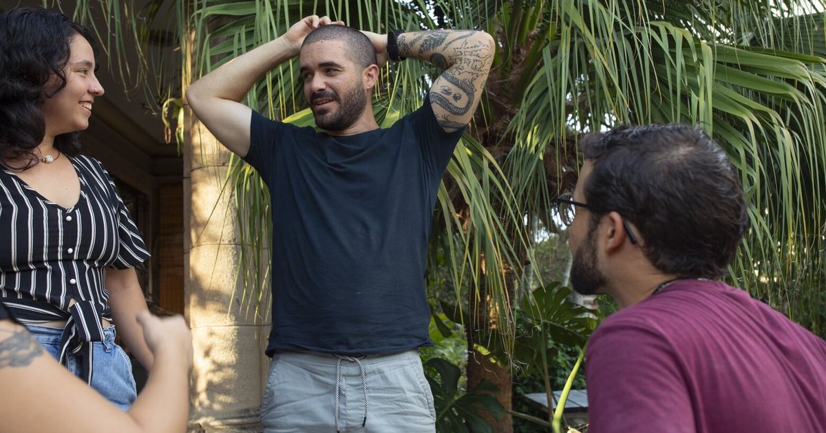With Little Electricity in Cuba, He Uses a Giant Battery to Throw Parties