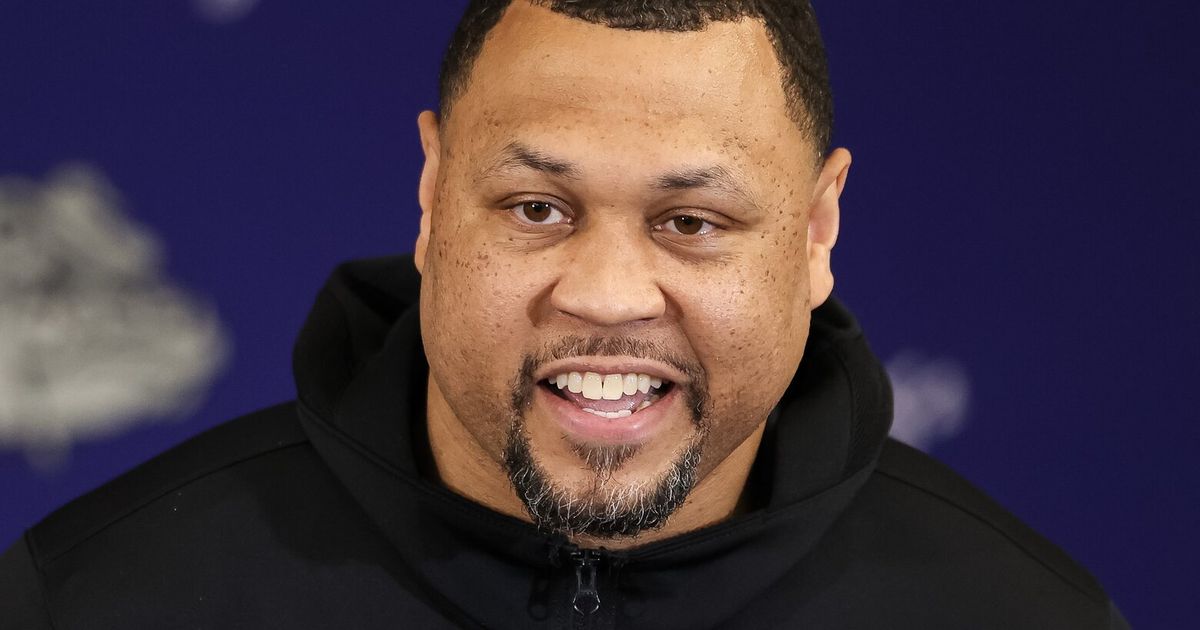 Brandon Roy, former Sonics pitch in at Rise Above 3-on-3 basketball tournament