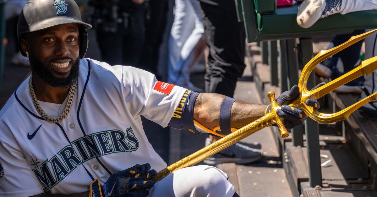 Mariners walk off Twins for much-needed win