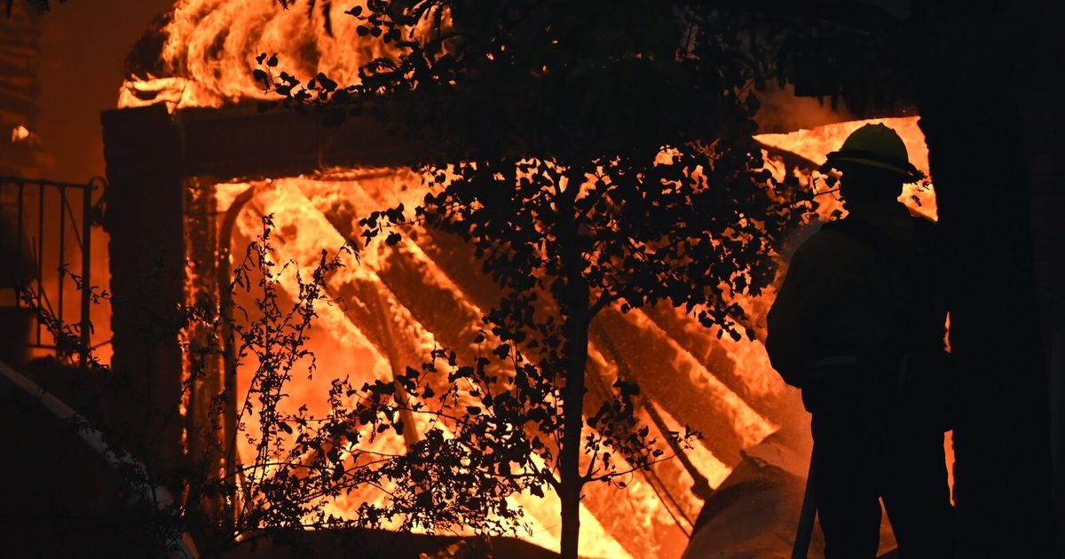 Washington state wildfires trigger evacuations - image 2