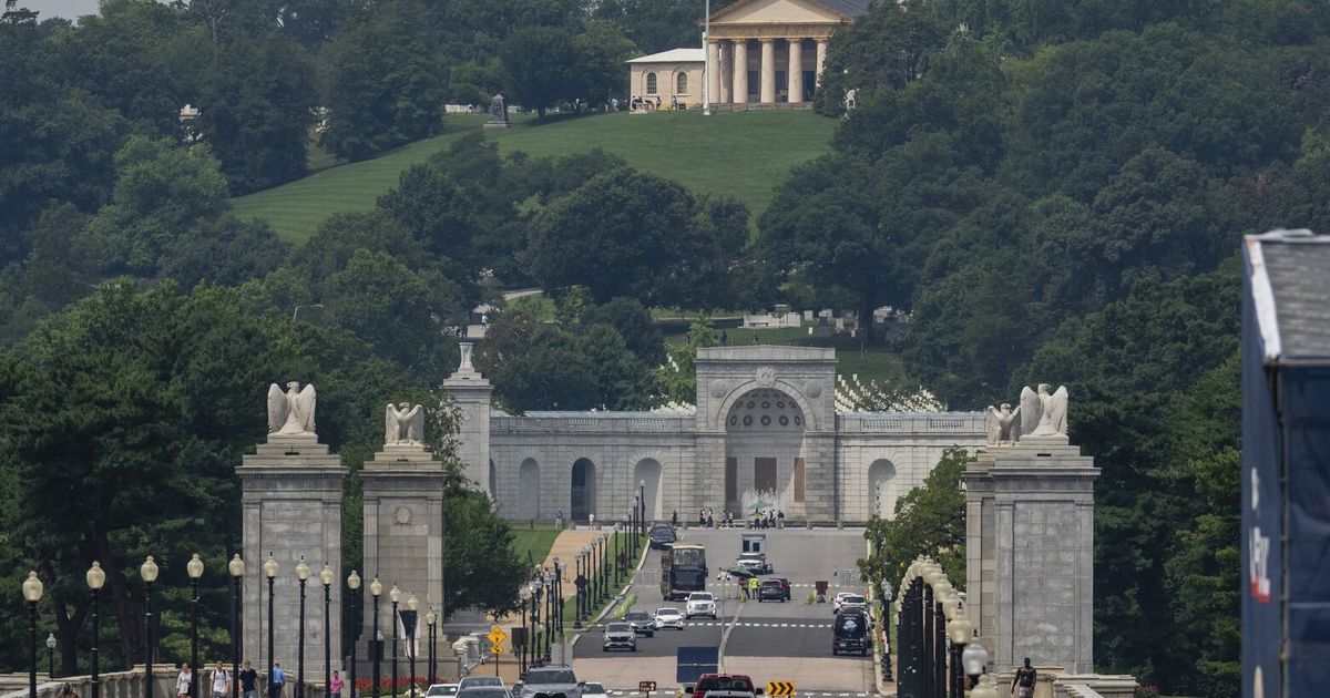 Trump arch could detract from other historic sites, Park Service finds