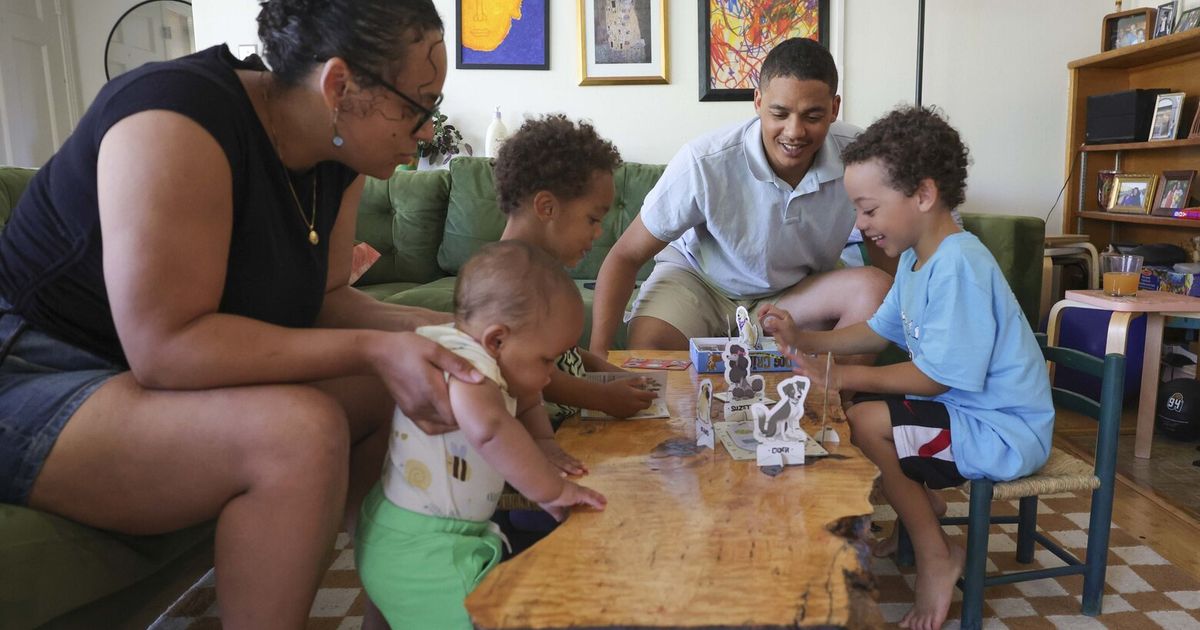 Seattle family navigates life on $190K, dodging error or spontaneity