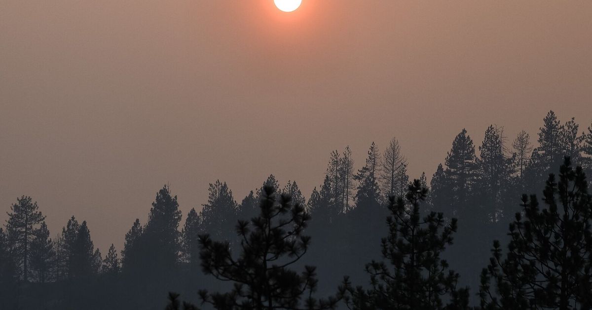 New fire sparks west of Spokane, prompting brief evacuation order