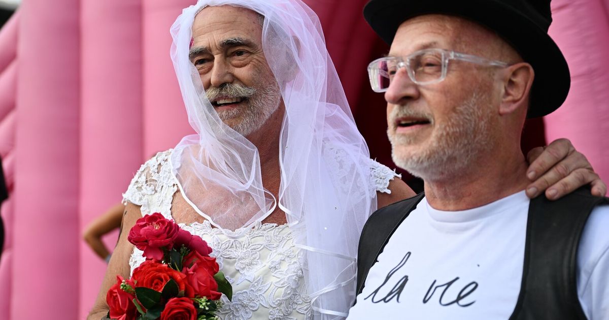 Dozens tie the metaphorical knot at Amsterdam’s ‘Married For A Day’ Pride event