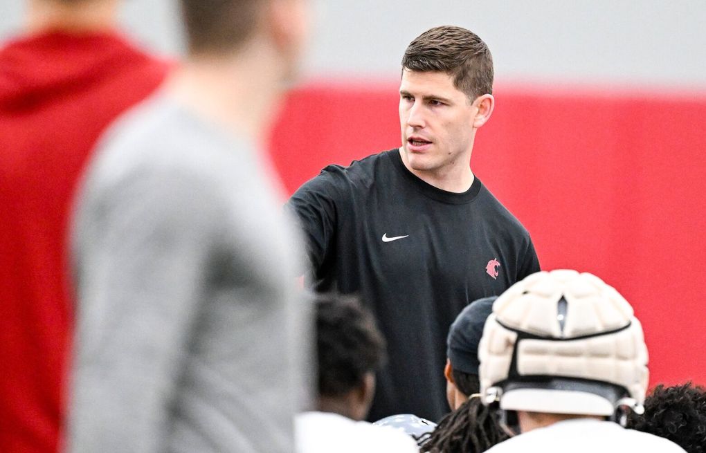 Washington State Cougars open fall camp with quarterback competition