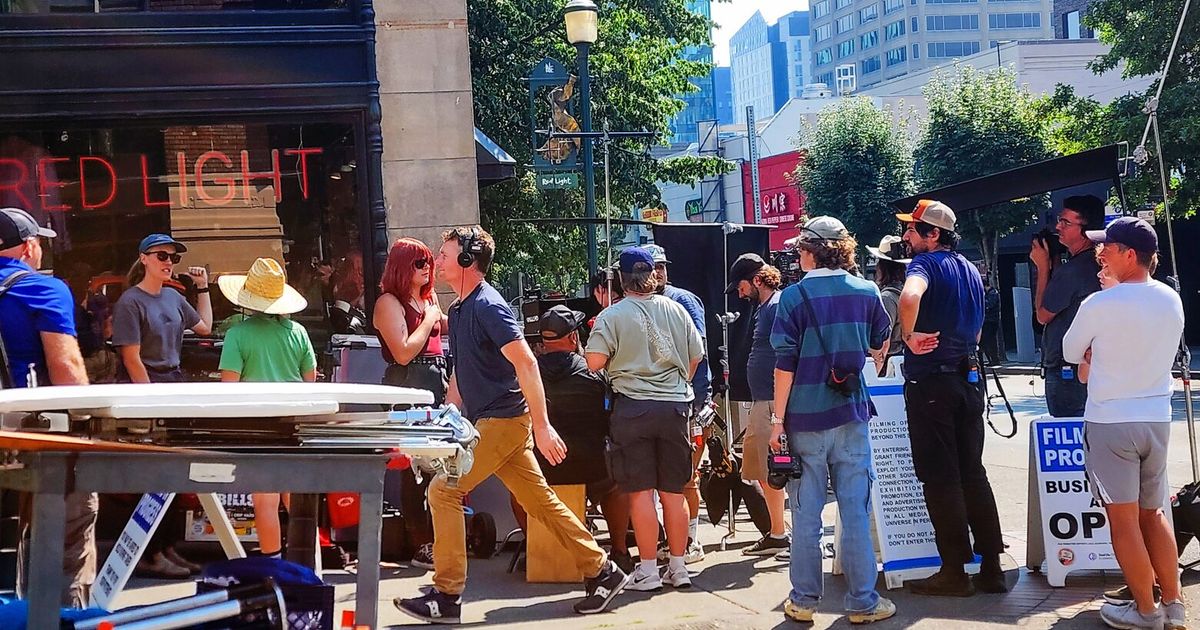 Seattle-set film ‘Friend Thing’ is being filmed in Seattle. Seriously!