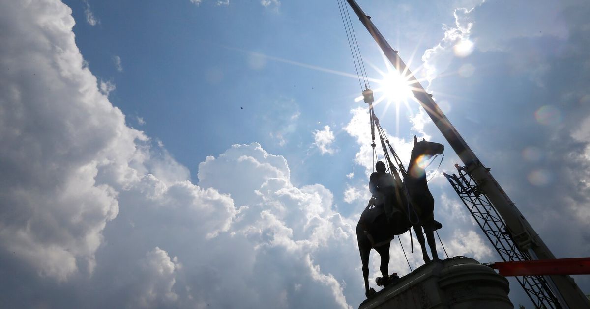 Federal judge orders Virginia county to replace Confederate school names it restored in 2024