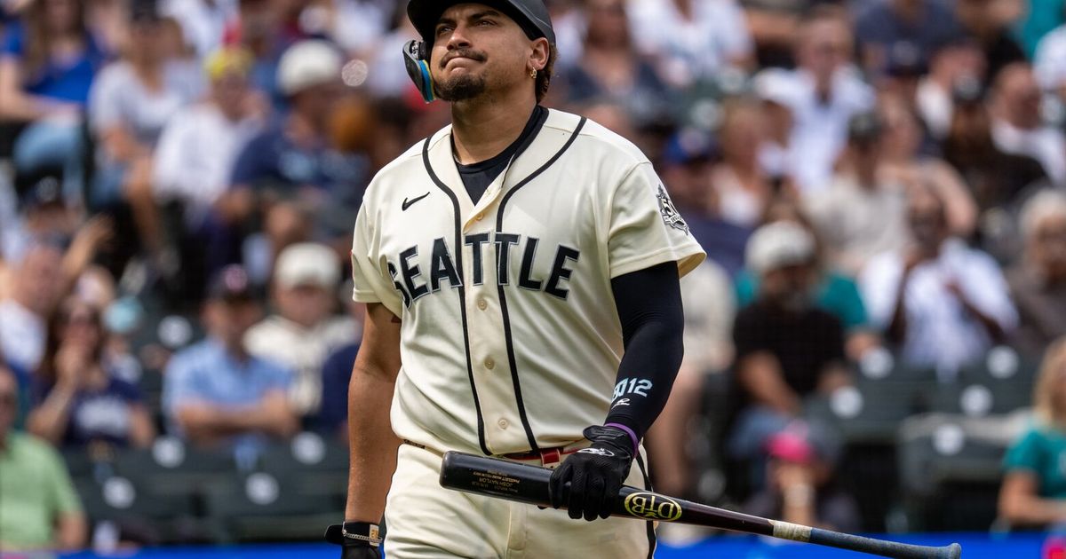 Mariners swept by Rays to close miserable homestand