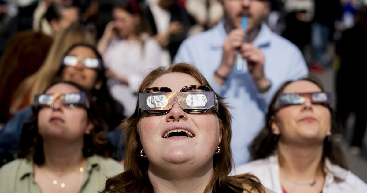 Frenzy for solar eclipse glasses takes over London