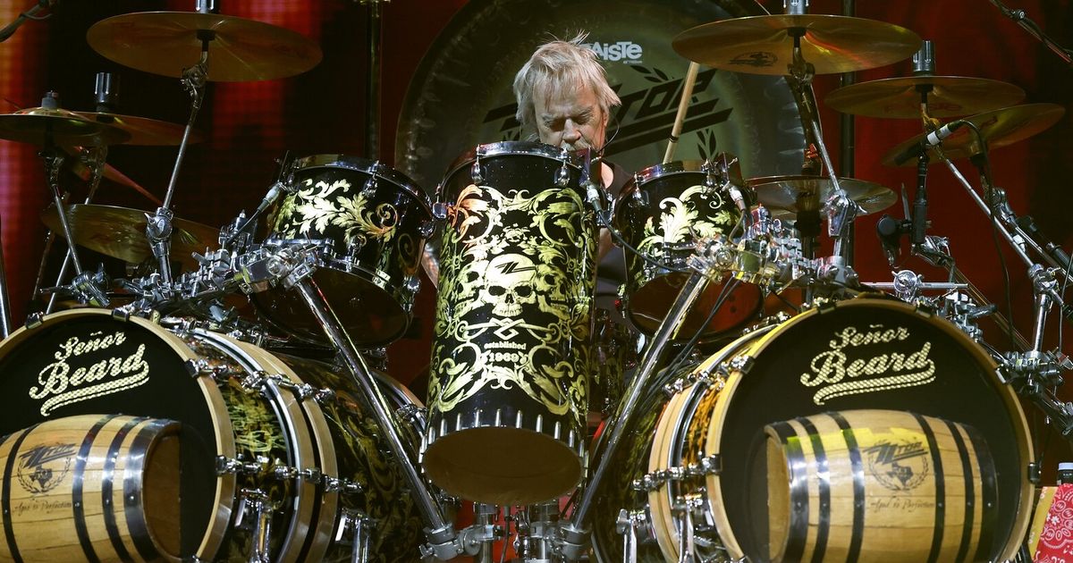 ZZ Top continues tour without ailing drummer Frank Beard