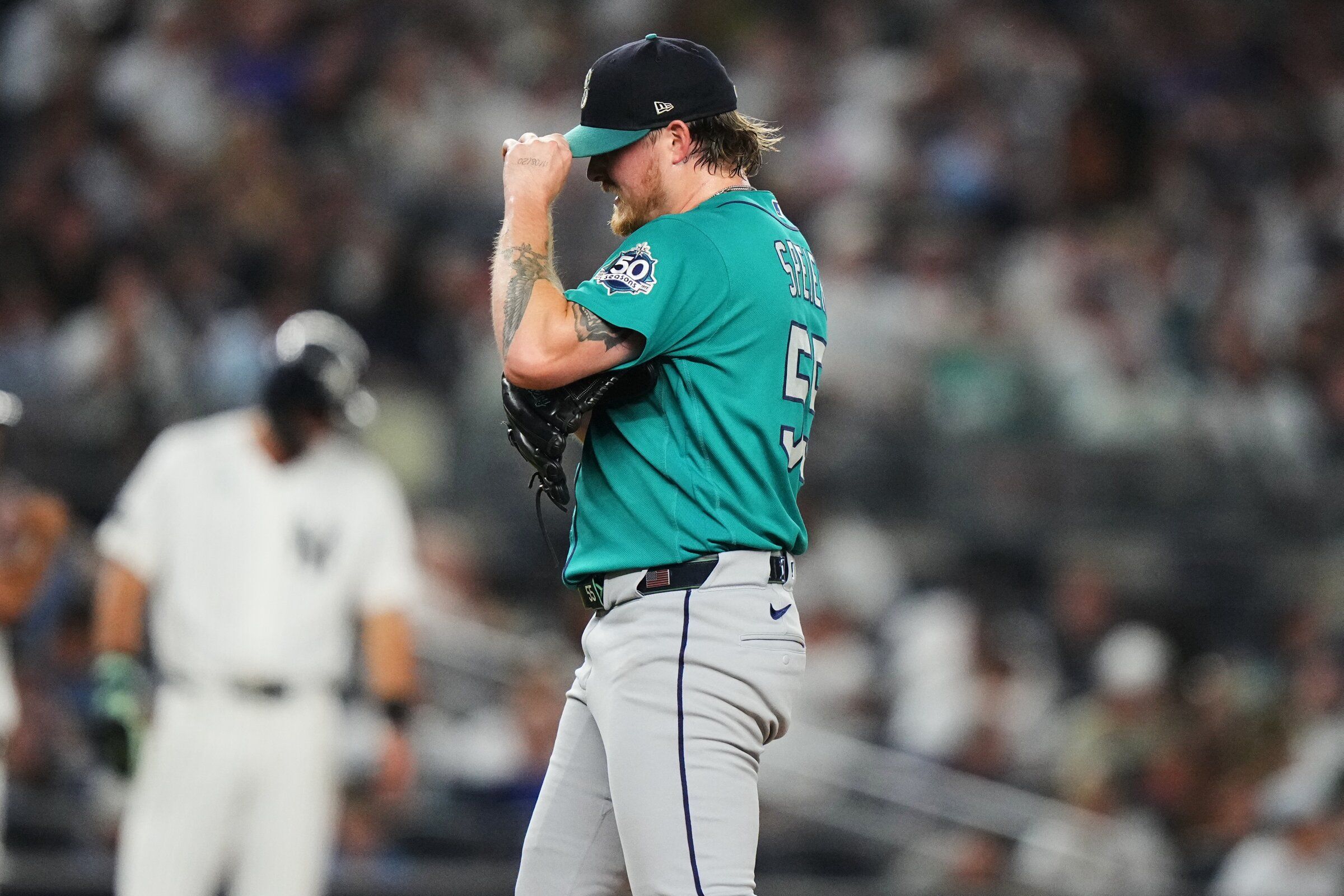 Mariners lose sixth straight as Yankees win 10-5; Jazz Chisholm Jr. could leave New York in 2027 free agent class