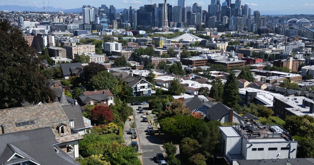 Fixing Seattle’s power outages continues a 1960s class divide