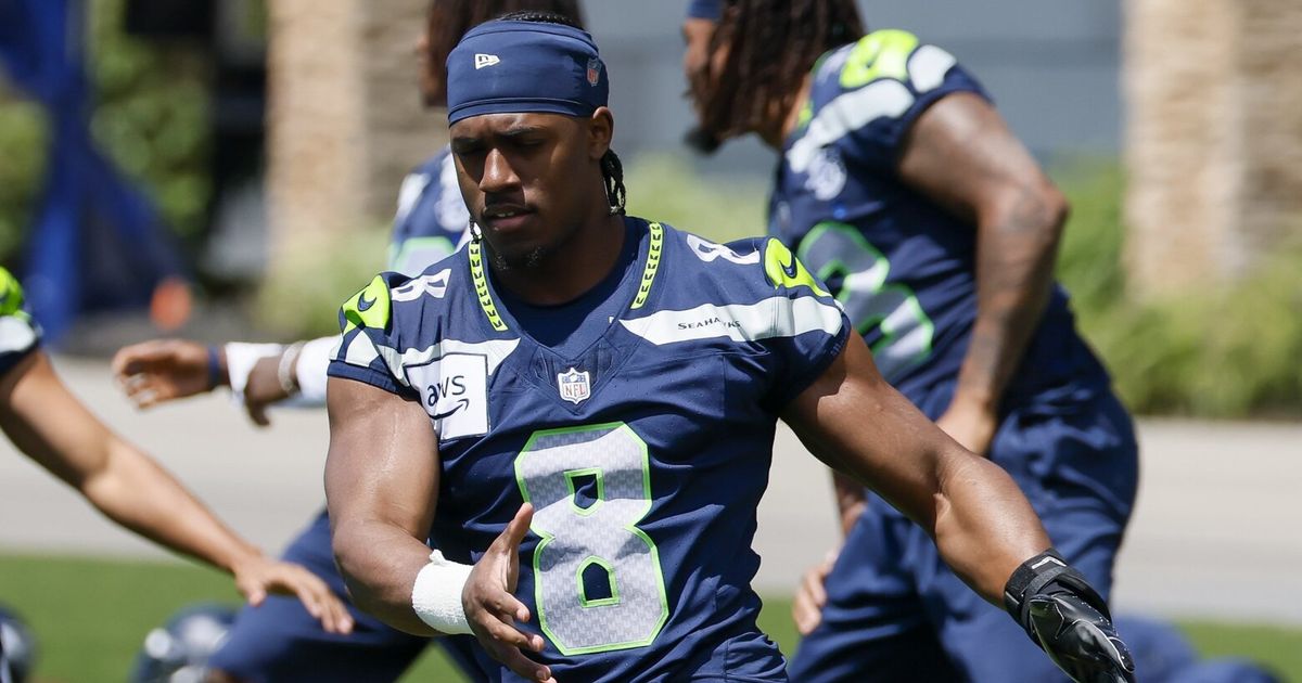 Jadarian Price returns to Seahawks practice, but Emanuel Wilson sits out
