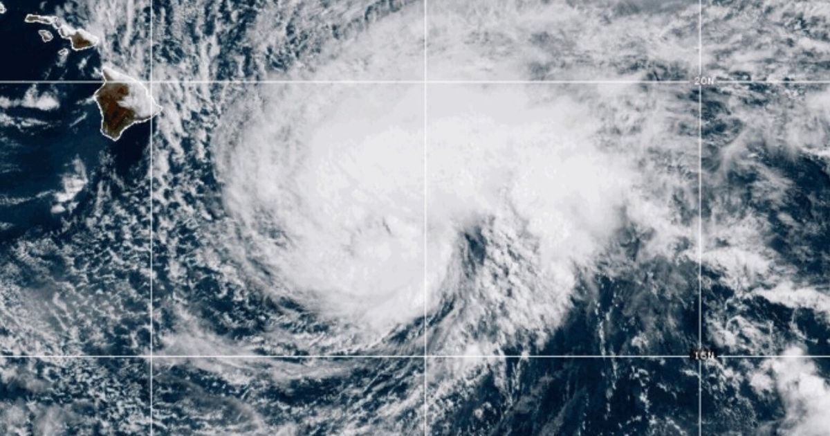 A rare hurricane landfall threat for Hawaii’s Big Island as strengthening Tropical Storm Lala nears