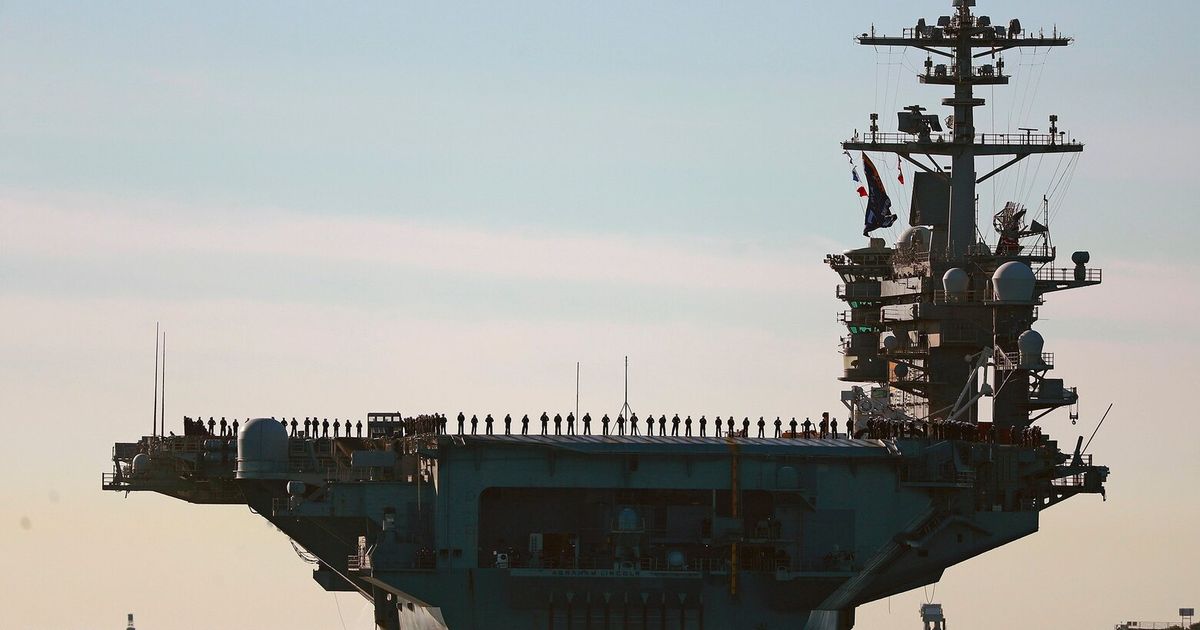 Trump says record USS Lincoln deployment 'not nearly long enough' - image 2