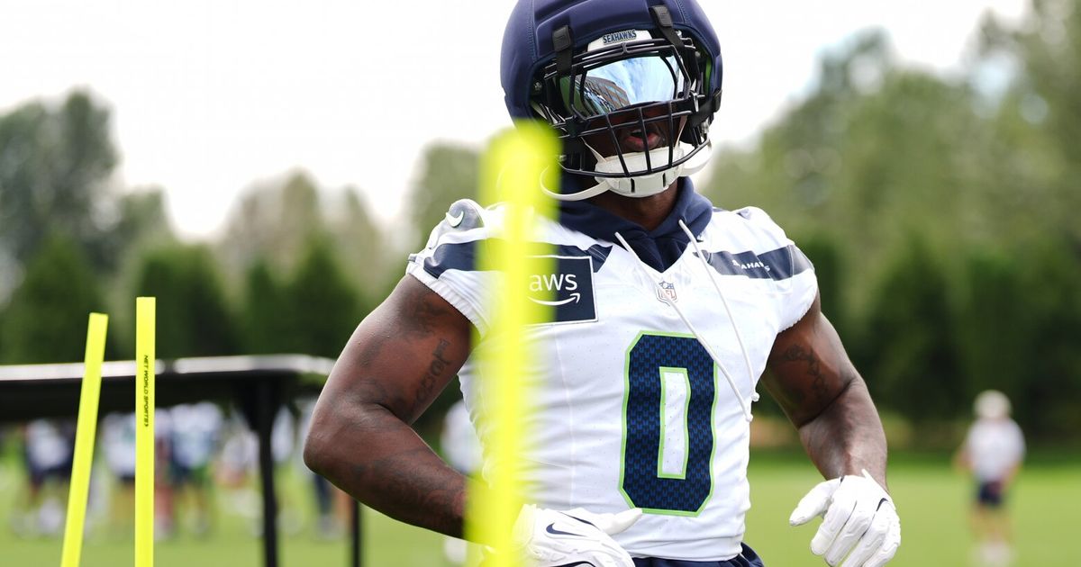 Seahawks’ DeMarcus Lawrence to retire after 2026 season, report says