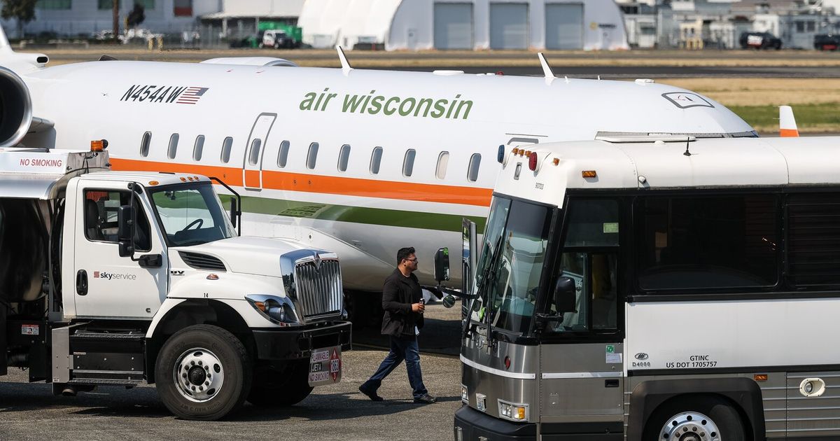 King County employee will monitor ICE flights from Boeing Field
