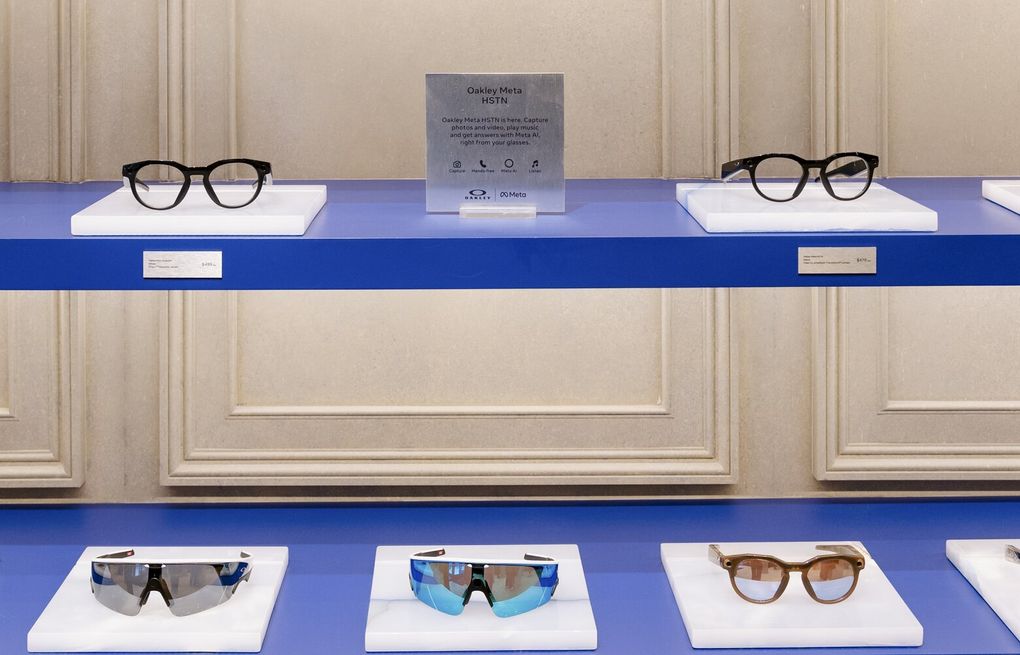 ICE bars its workers from wearing Meta's smart glasses on the job