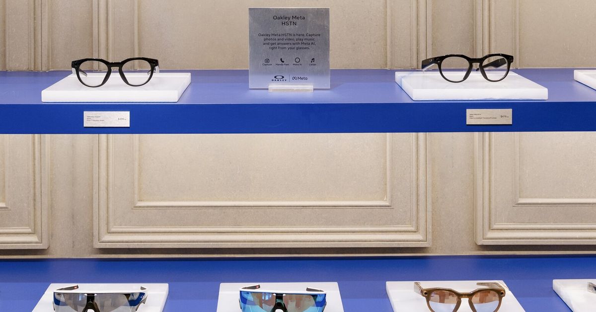 ICE bars its workers from wearing Meta’s smart glasses on the job