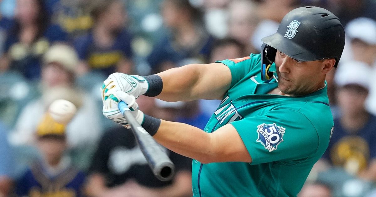Photos: Seattle Mariners defeat Milwaukee Brewers, 7-5