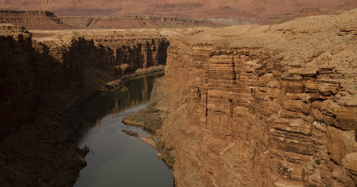 U.S. announces Colorado River cuts for 3 states amid drought