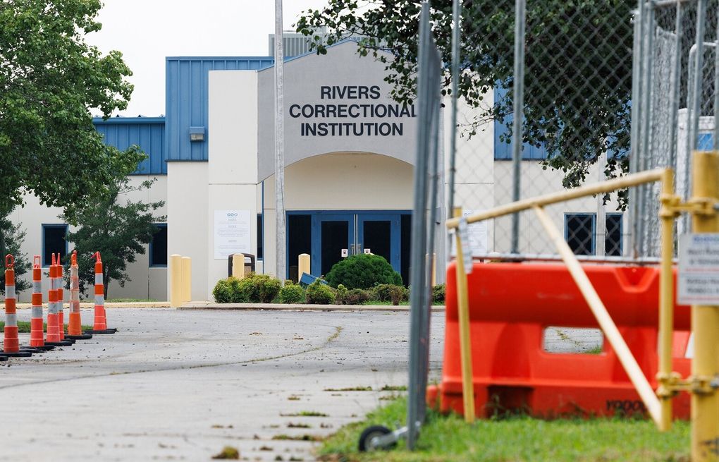 Prison firm donated to Trump's PAC after ICE gave it $165M a year in contracts