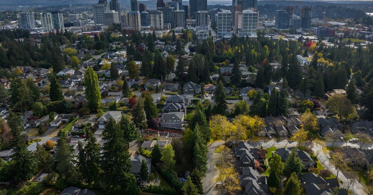 Bellevue lowers speed limits on all neighborhood streets