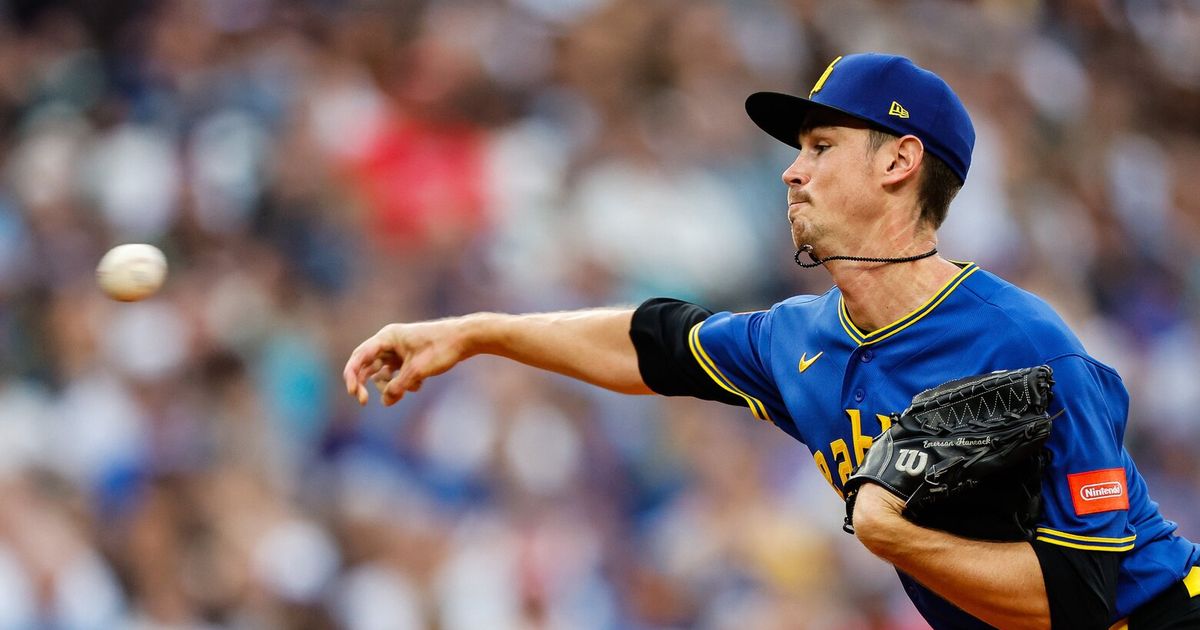 Photos: Seattle Mariners defeat Chicago Cubs, 6-5 in 10 innings