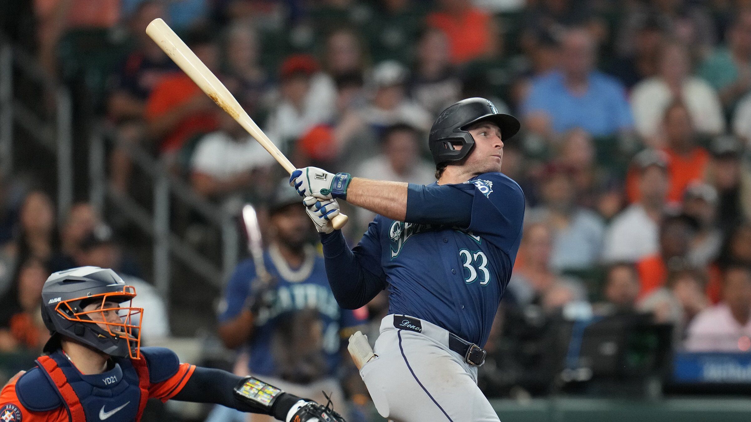 Seattle Mariners’ Brendan Donovan at bat against Houston Astros starting pitcher Hunter Brown during the fourth inning of a baseball game, Sunday, Aug.16, 2026, in Houston. (AP Photo/Karen Warren)