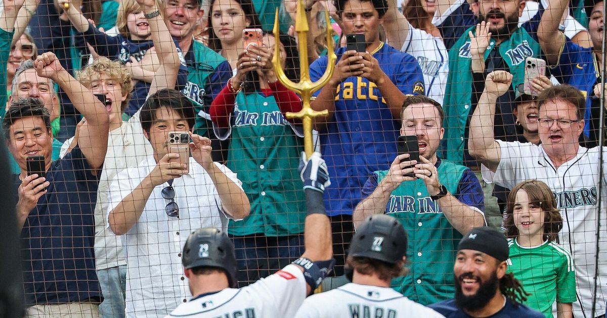 Photos: Phillies at Mariners