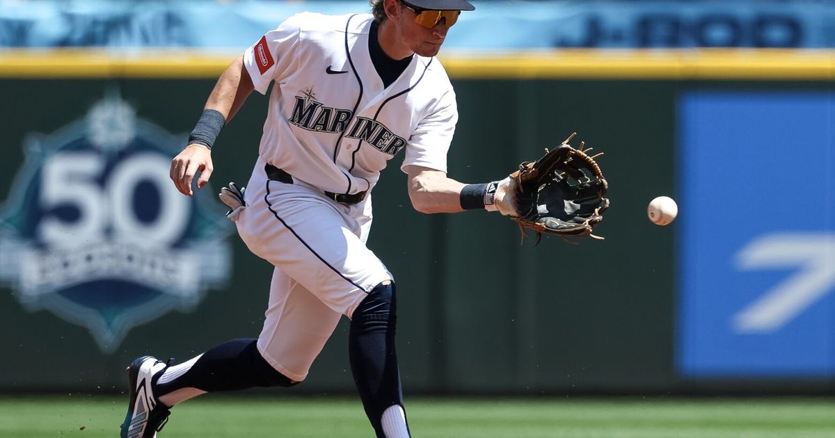 Mariners rookie Colt Emerson to have season-ending wrist surgery this week