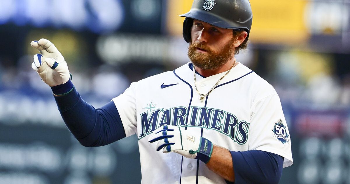 New details on ‘freak accident’ that landed Mariners’ Brendan Donovan on IL