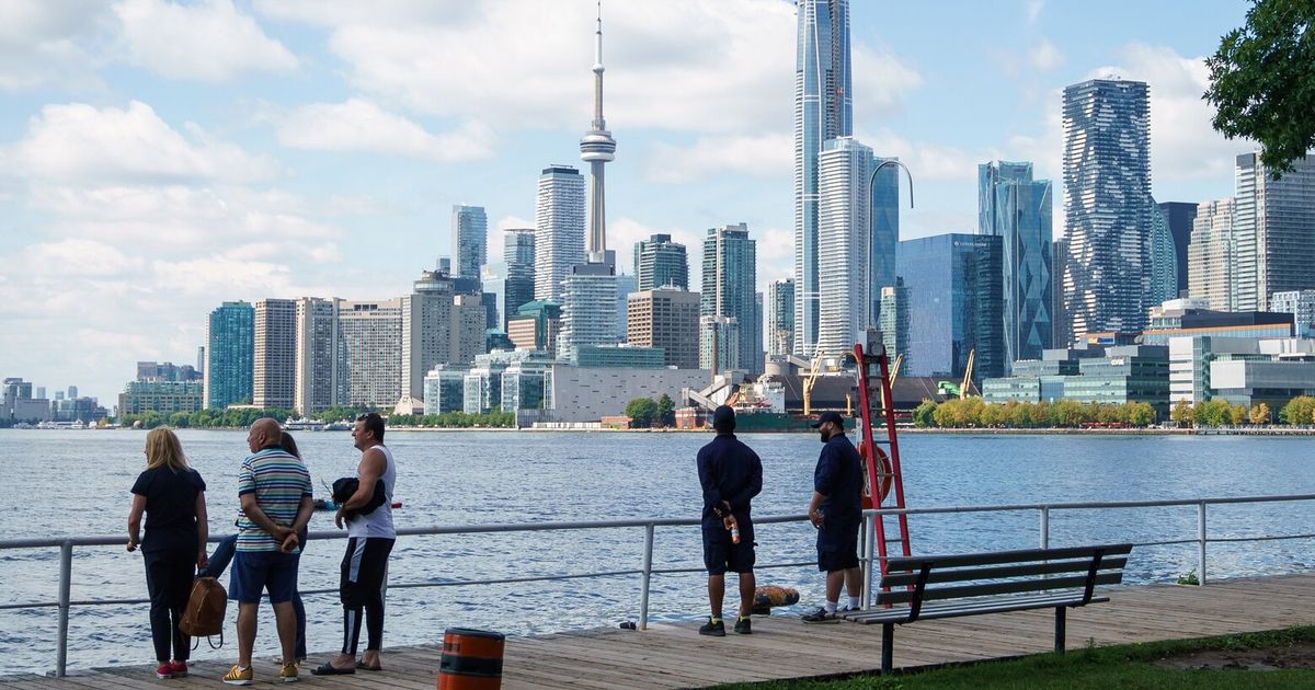 Trump mulls renaming Lake Ontario as ‘Lake America.’ Canadians balk at the idea