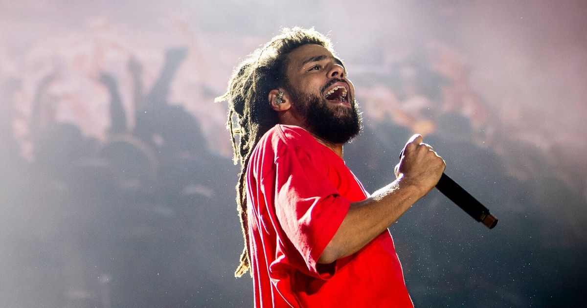 J. Cole grounded and commanding in sold-out Seattle show