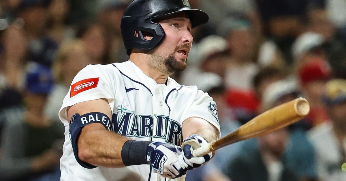 Cal Raleigh is catching fire at the right time. Is a swing change to thank?