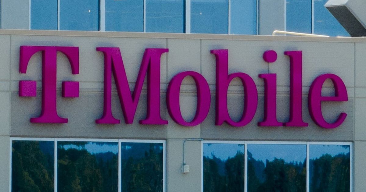 T-Mobile lays off 77 WA workers, closes stores