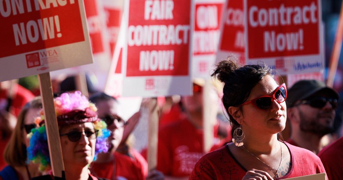 Seattle teachers authorize strike; school year start date in question