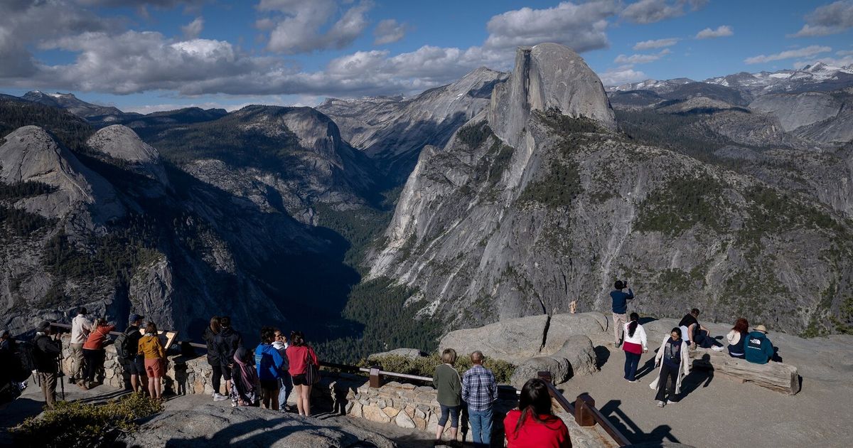 Trump administration looks to give a swath of Yosemite park to developer
