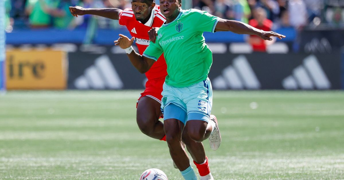 Photos: Seattle Sounders take on Chicago Fire