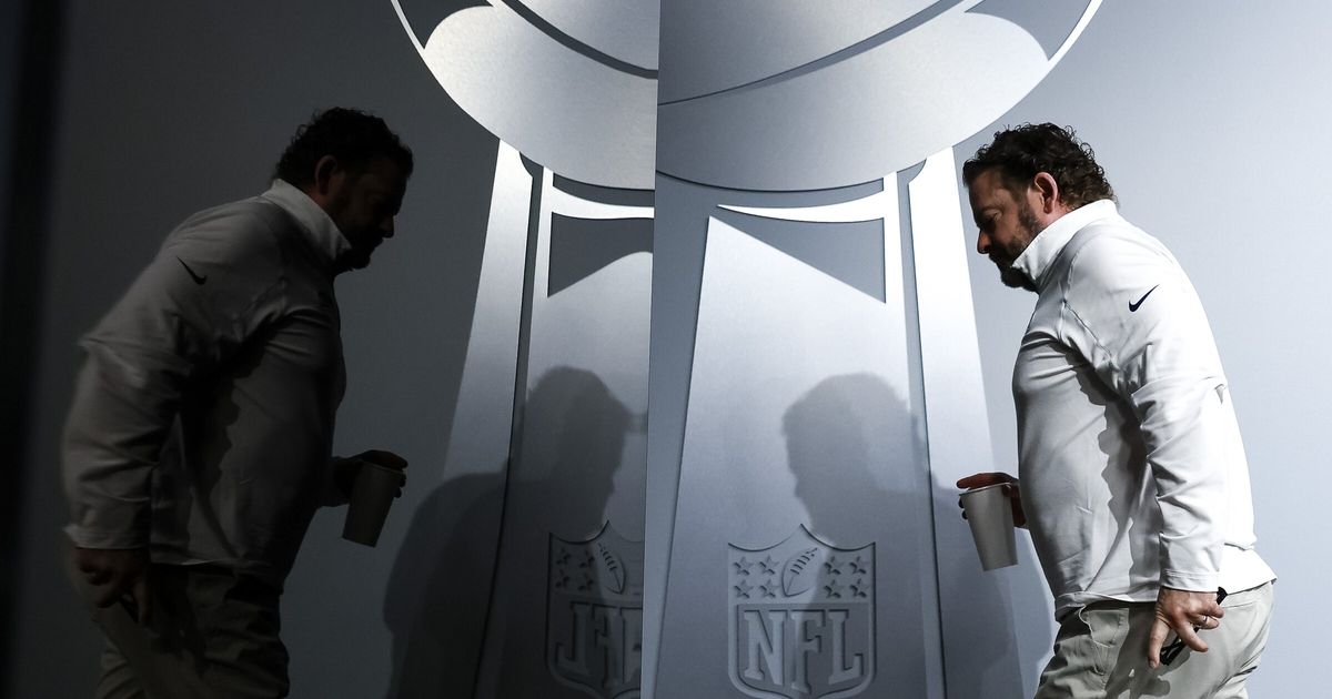 Seahawks set initial roster to defend their Super Bowl title