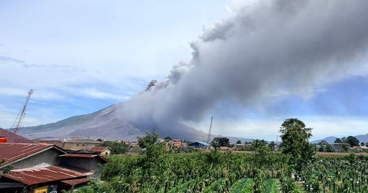 Sinabung volcano on Indonesia’s Sumatra island erupts without reports of casualties