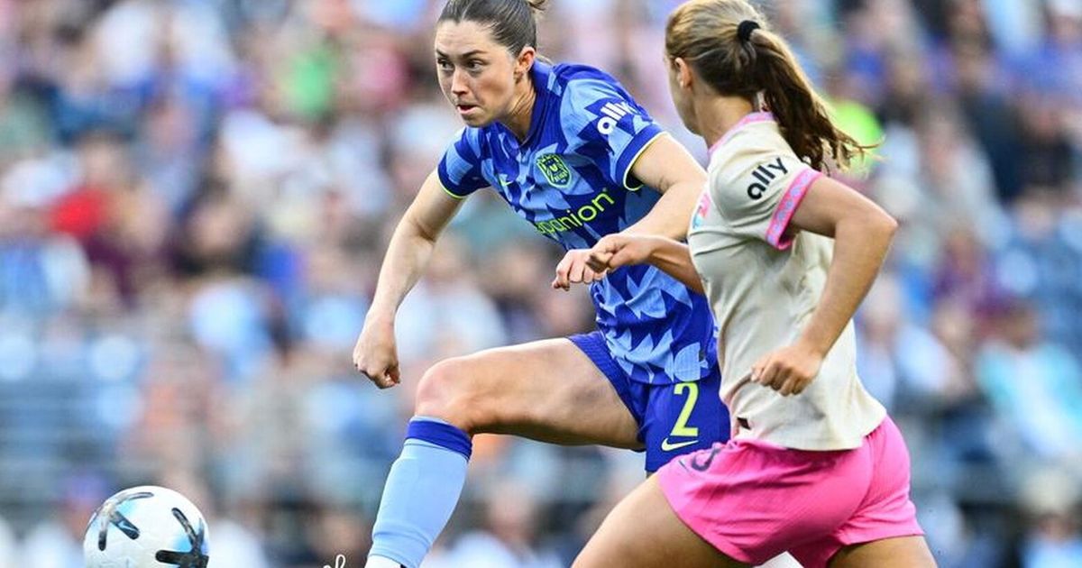 Maddie Mercado scores against hometown team as Reign topple Wave