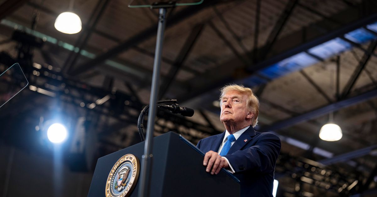 As Iran War Turns Into Economic Battle, New U.S. Strategy Recalls Old Ones