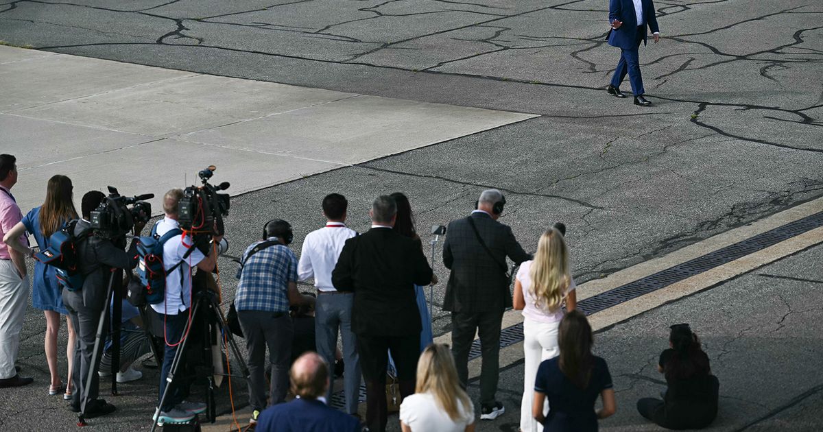 Bias is hindering journalism, but maybe not how the right and left assume