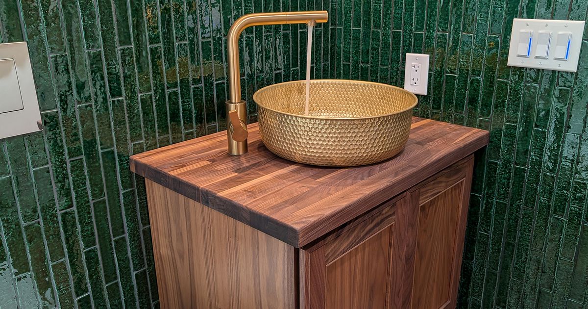 Planning and installing vessel sinks
