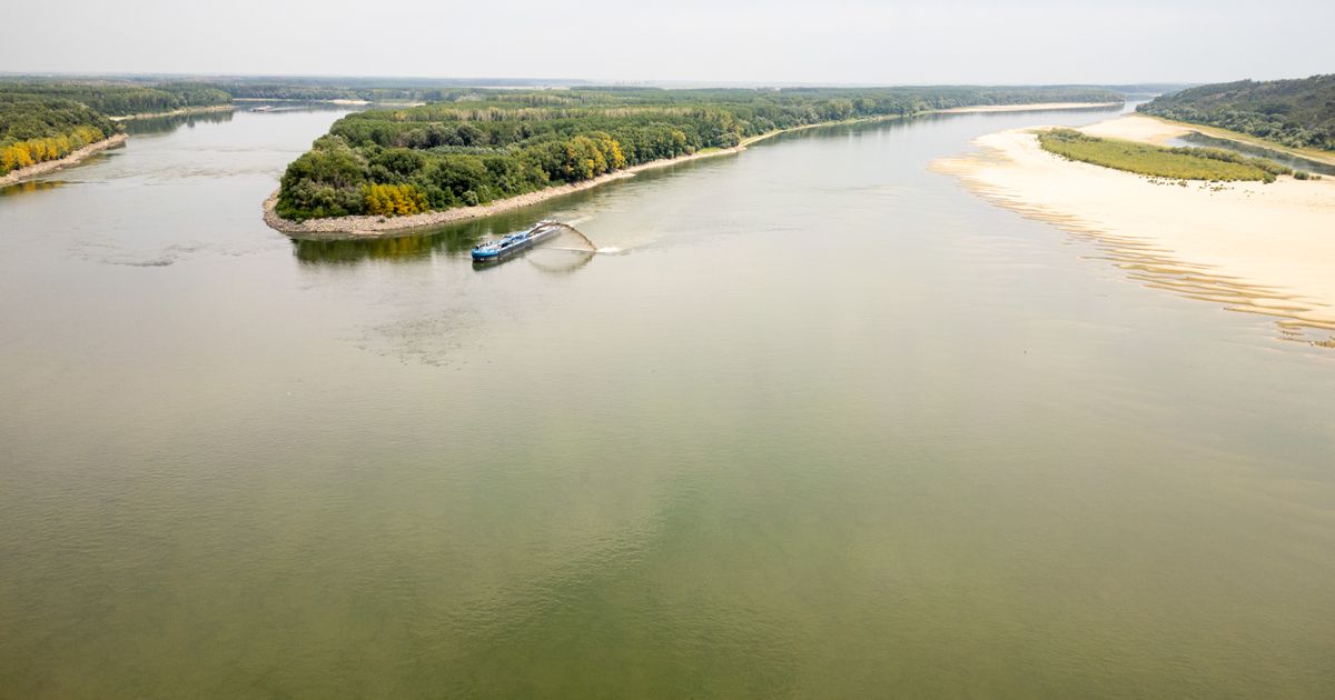Romania rushes to sink 4 barges in the Danube to keep a nuclear power plant’s second reactor running