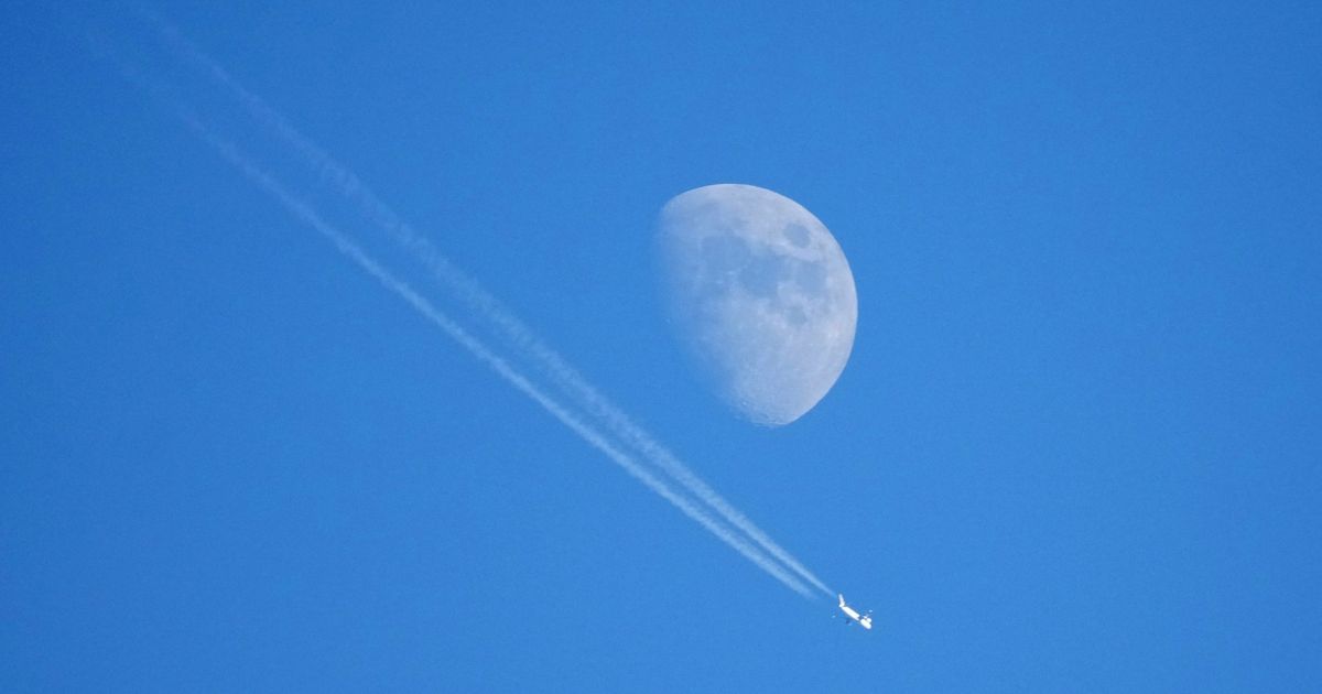 The UK and Google are testing changes to flight paths to tackle aviation’s climate impact