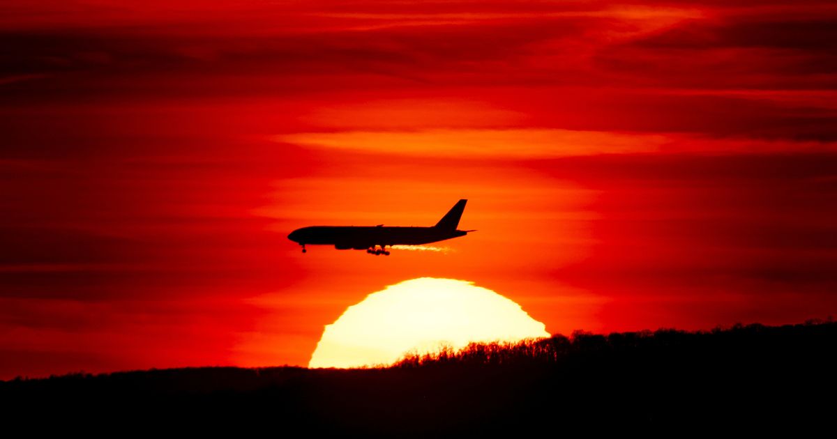 Flight attendants and pilots have highest risk of dying from radiation-linked cancers, study says